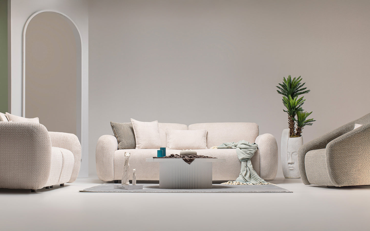 Cassa Sofa Set: Luxurious Fabric with Bed & Recliner Functionality