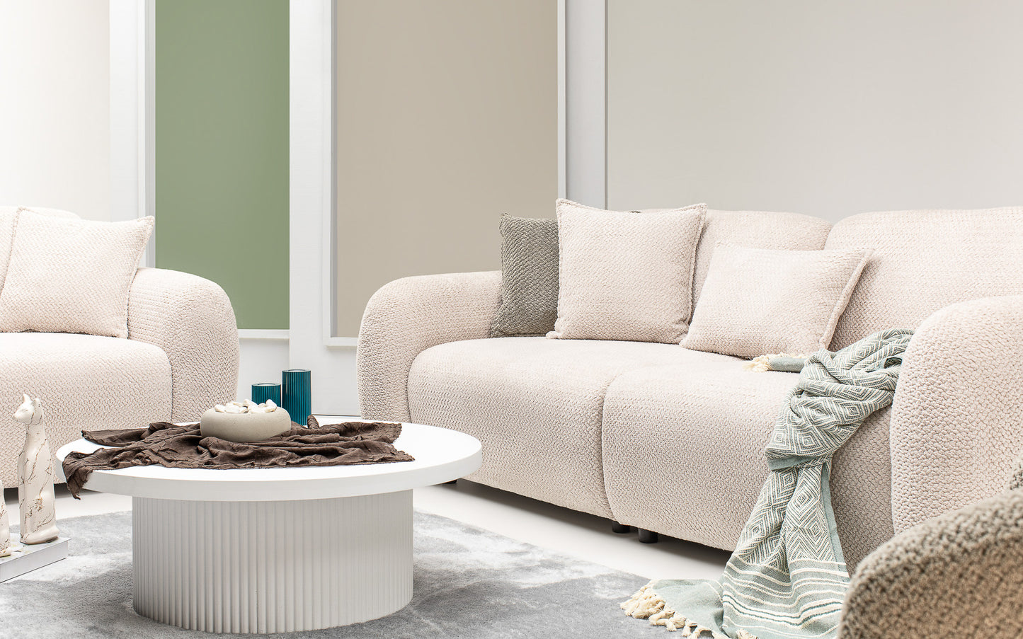 Cassa Sofa Set: Luxurious Fabric with Bed & Recliner Functionality